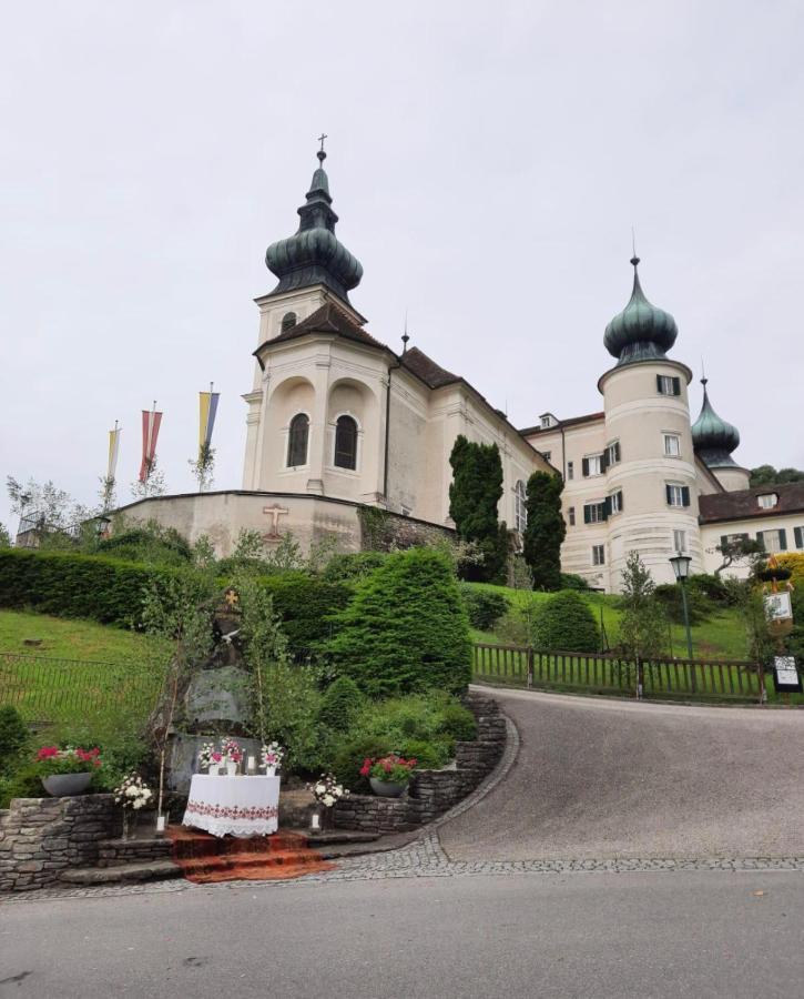 Urlaub In Schlossnaehe อาร์ทชเตทเทิน ภายนอก รูปภาพ
